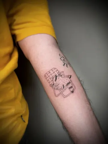 Fotografia real de un tatuaje fine line