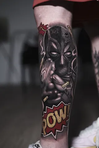 Fotografia real de un tatuaje realista