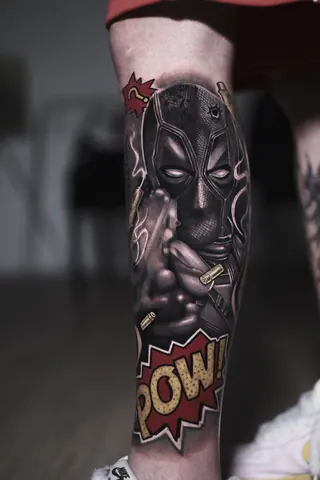 Fotografia real de un tatuaje realista